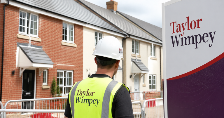 Taylor Wimpey share price is in a freefall: will it recover?